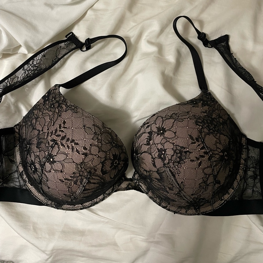 Victoria’s Secret Very Sexy Push Up Bra